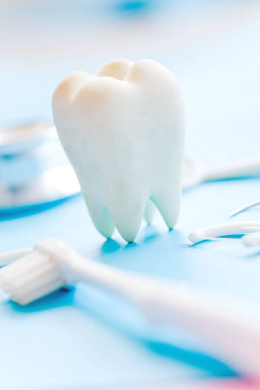Лечение и удаление кисты на десне зуба в Стоматологии Бюро 32